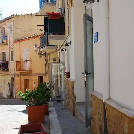 Four Seasons Summer * Cefalu